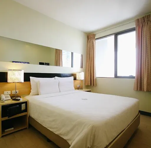 Go Hotels Iloilo